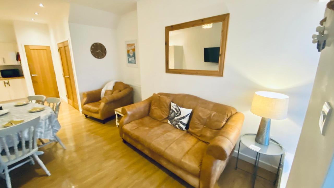 The Bonting Beautiful Three Bed Townhouse Near Harbour And Beach Torquay Exteriér fotografie